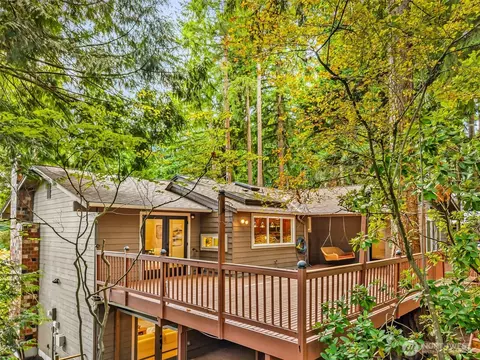 Exterior - 10554 NE 150th Ct, Bothell, WA 98011 photo 8 of 8