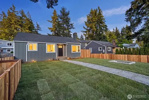 12042 5th Ave NE, Seattle, WA 98125