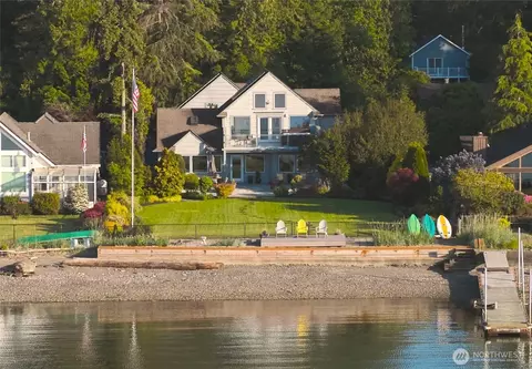 10567 NE West Kingston Rd, Kingston, WA 98346