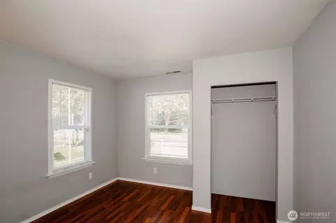 Bedroom - 2218 Summit Ave, Everett, WA 98201 photo 3 of 6
