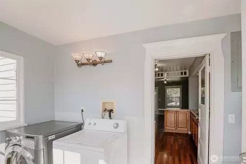 Other - 2218 Summit Ave, Everett, WA 98201 photo 3 of 6