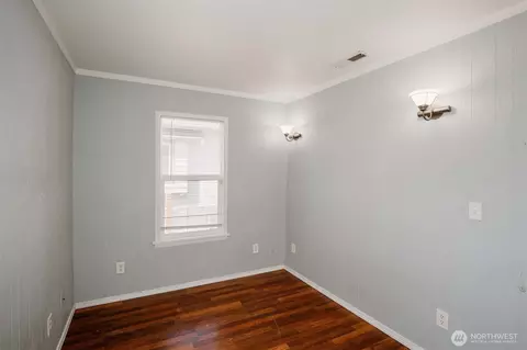 Bedroom - 2218 Summit Ave, Everett, WA 98201 photo 1 of 6