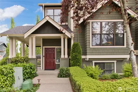 1843 NE Kenyon Ct, Issaquah, WA 98029