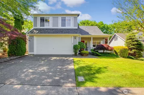 3202 Parkside Cir NE, Tacoma, WA 98422