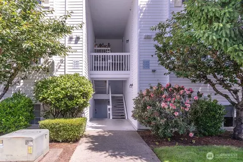 11002 SE Petrovitsky Rd #G102, Renton, WA 98055