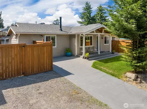 12117 179th Ave SE, Renton, WA 98059