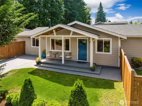 12117 179th Ave SE, Renton, WA 98059