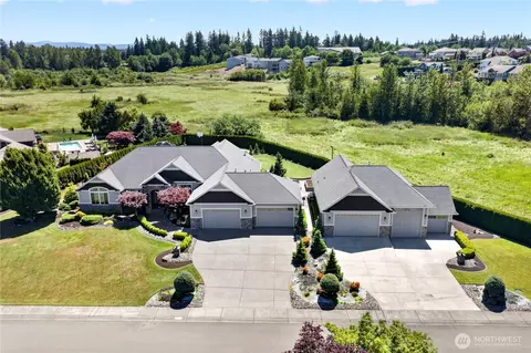 3006 220th Ave E, Lake Tapps, WA 98391
