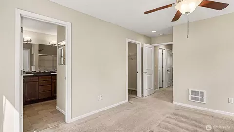 Bedroom - 16533 2nd Park SE, Bothell, WA 98012 photo 1 of 6