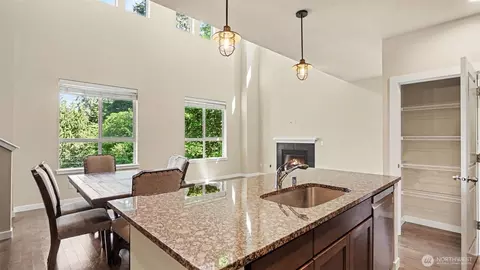 Kitchen - 16533 2nd Park SE, Bothell, WA 98012 photo 1 of 2