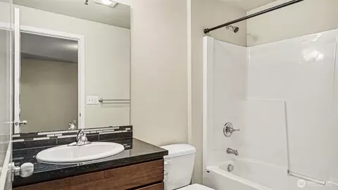 Bath - 16533 2nd Park SE, Bothell, WA 98012 photo 4 of 4