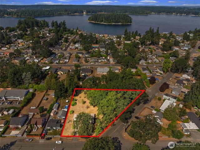 15202 Washington Ave SW, Lakewood, WA 98498