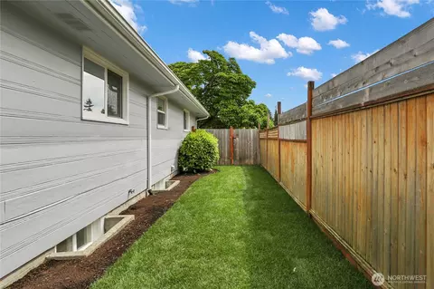 Exterior - 4828 Rucker Ave, Everett, WA 98203 photo 11 of 13