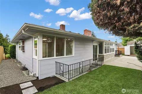 Exterior - 4828 Rucker Ave, Everett, WA 98203 photo 12 of 13
