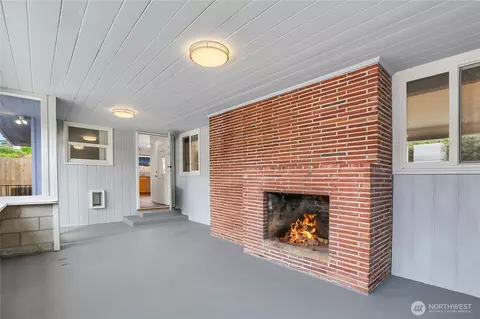 Exterior - 4828 Rucker Ave, Everett, WA 98203 photo 5 of 13