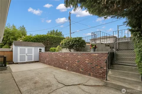 Exterior - 4828 Rucker Ave, Everett, WA 98203 photo 8 of 13