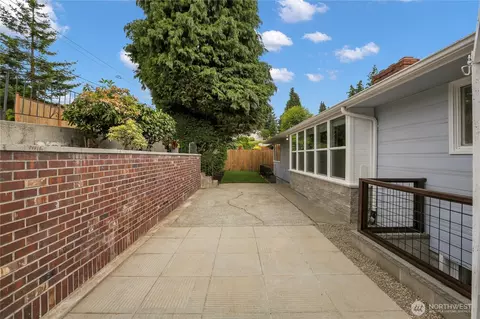 Exterior - 4828 Rucker Ave, Everett, WA 98203 photo 9 of 13