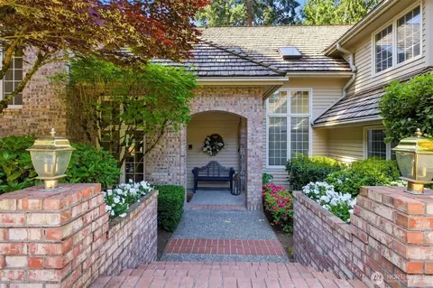 13713 209th Ave NE, Woodinville, WA 98077
