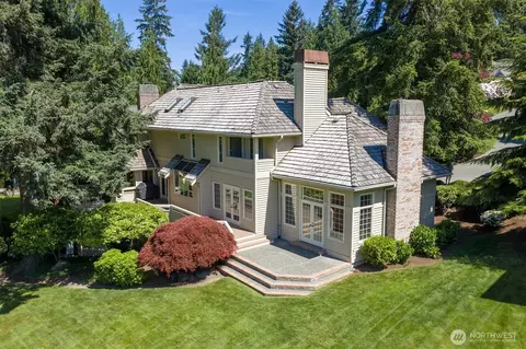 13713 209th Ave NE, Woodinville, WA 98077
