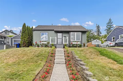 1624 Pine St #1, Everett, WA 98201