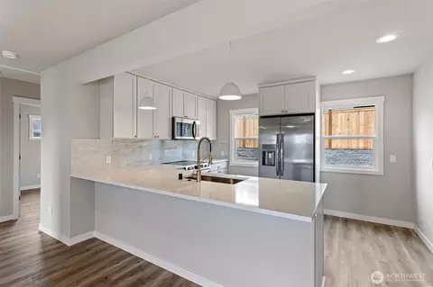 Kitchen - 1624 Pine St, Everett, WA 98201 photo 1 of 5