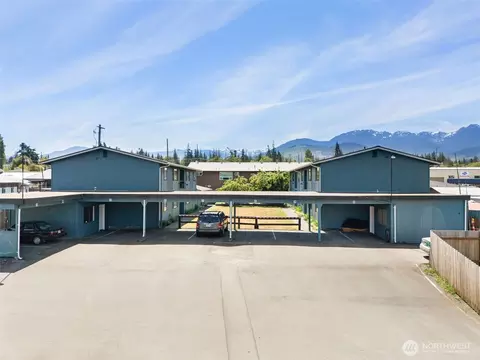 2938 E Walnut St, Port Angeles, WA 98362