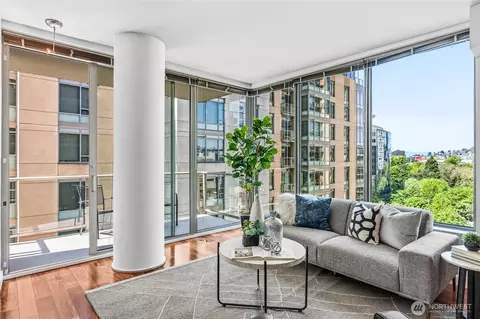 910 Lenora St #S809, Seattle, WA 98121