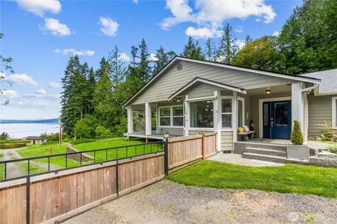 29955 Scenic Dr NE, Poulsbo, WA 98370