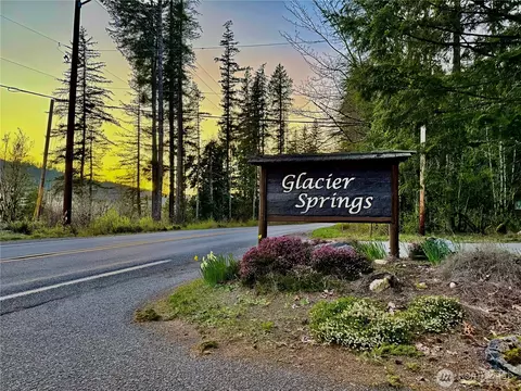 7546 Colleen Ct, Glacier, WA 98244