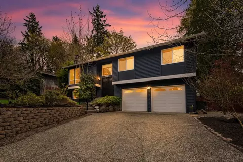 16611 NE 108th Pl, Redmond, WA 98052