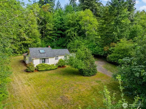 4711 Johnson Point Rd NE, Olympia, WA 98516