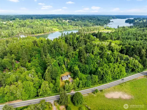 4711 Johnson Point Rd NE, Olympia, WA 98516