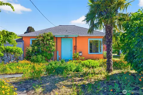 2009 11th St, Anacortes, WA 98221