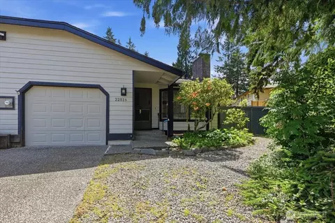 22516 88th Ave W #2, Edmonds, WA 98026