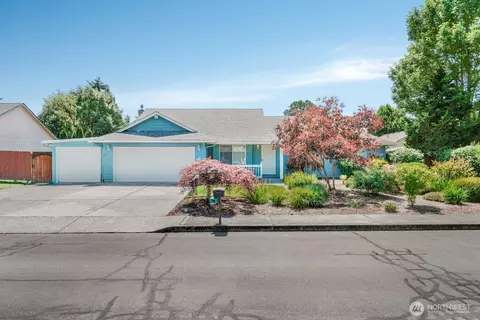 305 NE 12th St, Battle Ground, WA 98604