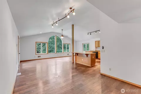Living - 39322 310th Ave SE, Enumclaw, WA 98022 photo 7 of 12
