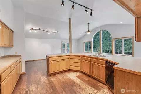 Kitchen - 39322 310th Ave SE, Enumclaw, WA 98022 photo 1 of 2