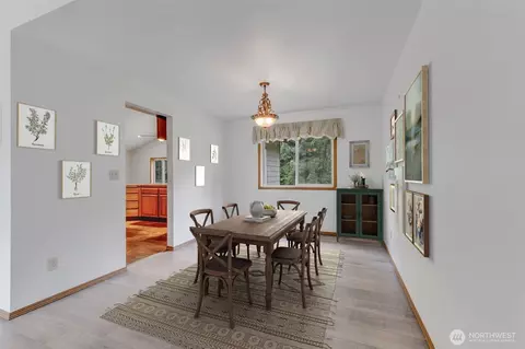 Dining - 39322 310th Ave SE, Enumclaw, WA 98022 photo 1 of 1