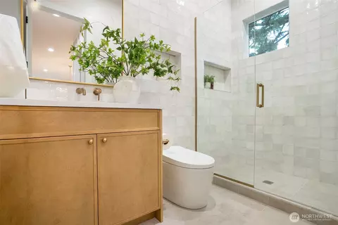 Bath - 18607 104th Ave NE #A, Bothell, WA 98011 photo 1 of 7