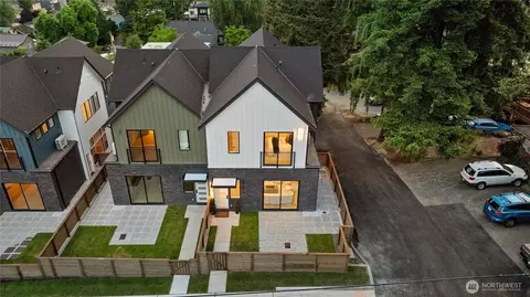 Exterior - 18607 104th Ave NE #A, Bothell, WA 98011 photo 1 of 1