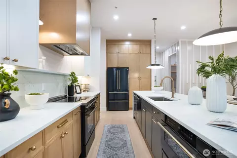 Kitchen - 18607 104th Ave NE #A, Bothell, WA 98011 photo 1 of 2