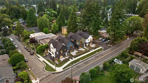 View/Area - 18607 104th Ave NE #A, Bothell, WA 98011 photo 2 of 3