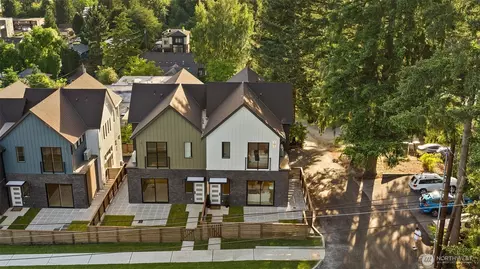 18607 104th Ave NE #A, Bothell, WA 98011