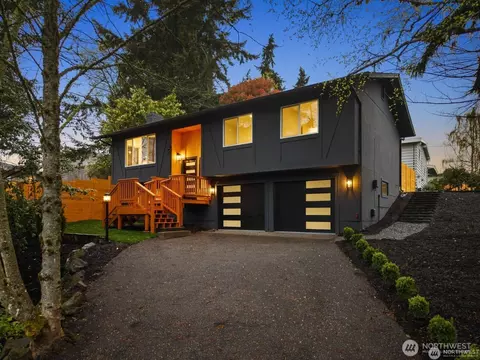 7211 182nd St SW, Edmonds, WA 98026
