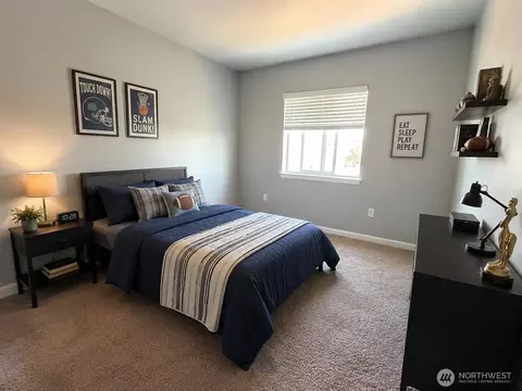 Bedroom - 20133 19th Ave E, Spanaway, WA 98387 photo 4 of 4