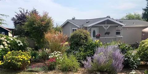5545 Hillvue Rd, Blaine, WA 98230