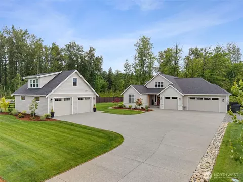 12055 Mundy Loss Rd E, Buckley, WA 98321