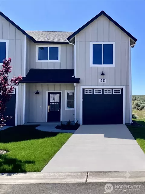 40 Sussex Ct, Sequim, WA 98382