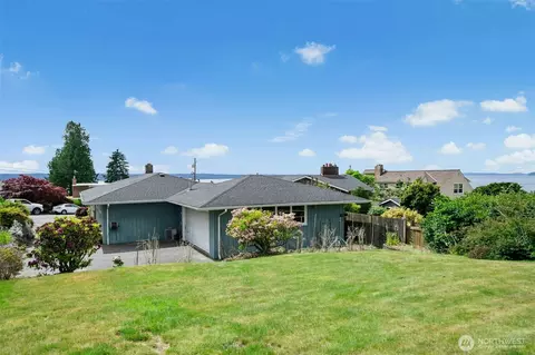Exterior - 507 View Ridge Dr, Everett, WA 98203 photo 2 of 4