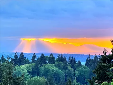 4730 154th Pl SE, Bellevue, WA 98006